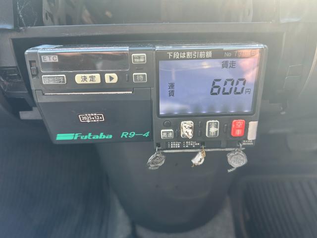 プリウス ＥＸ　キーレス　純正ＡＷ　オーディオレス　ＥＴＣ　リア左ドア開閉レバー　元タクシー（18枚目）