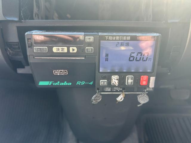 プリウス ＥＸ　キーレス　純正ＡＷ　オーディオレス　ＥＴＣ　リア左ドア開閉レバー　元タクシー（19枚目）