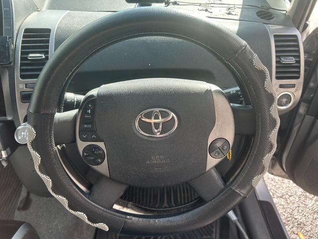 プリウス ＥＸ　キーレス　純正ＡＷ　オーディオレス　ＥＴＣ　リア左ドア開閉レバー　元タクシー（21枚目）