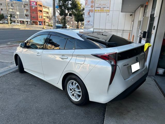 プリウス Ａ　純正９インチナビ　フルセグ　Ｂカメラ　ＥＴＣ　トヨタセーフティセンス　ＨＵＤ　ＢＳＭ　レーダークルーズ　ＬＥＤヘッド　スマートキー　Ｐスタート（8枚目）