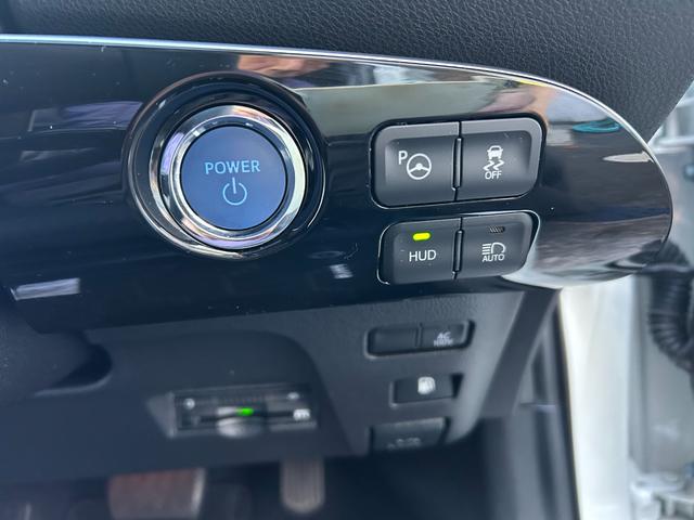 プリウス Ａ　純正９インチナビ　フルセグ　Ｂカメラ　ＥＴＣ　トヨタセーフティセンス　ＨＵＤ　ＢＳＭ　レーダークルーズ　ＬＥＤヘッド　スマートキー　Ｐスタート（19枚目）