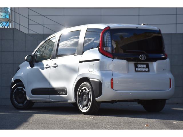 シエンタ ハイブリッドＺ　１オーナー車／１０．５インチディスプレイオーディオプラス／パノラミックビューモニター／ドラレコ／ＥＴＣ車載器／トヨタセーフティサポート／両側パワースライドドア／ＬＥＤヘッドライト／オートライト（10枚目）