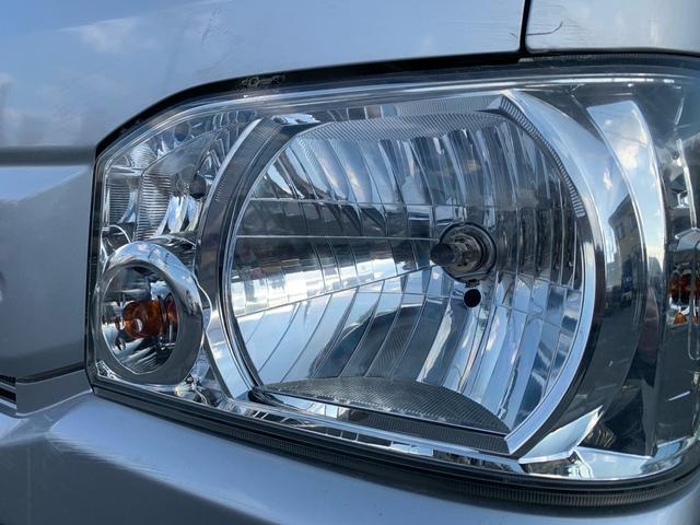 アクティトラック SDX 4WD 5速ミッション パワステ エアバッグ カーマット 積載量350KG シルバー色 ヘッドライトレベライザー ルームランプ 荷台ランプ 純正ラジオ エアバッグ ガソリン車(12枚目)