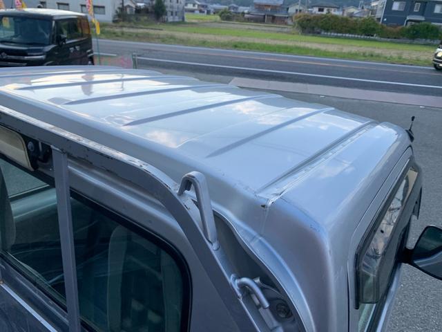 アクティトラック SDX 4WD 5速ミッション パワステ エアバッグ カーマット 積載量350KG シルバー色 ヘッドライトレベライザー ルームランプ 荷台ランプ 純正ラジオ エアバッグ ガソリン車(30枚目)