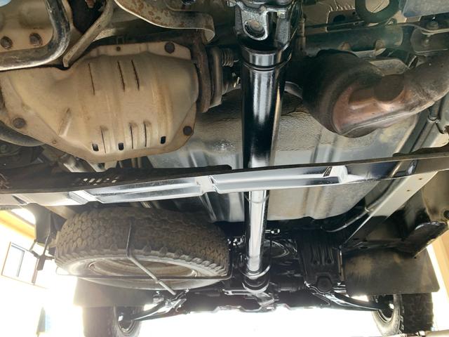 アクティトラック SDX 4WD 5速ミッション パワステ エアバッグ カーマット 積載量350KG シルバー色 ヘッドライトレベライザー ルームランプ 荷台ランプ 純正ラジオ エアバッグ ガソリン車(59枚目)