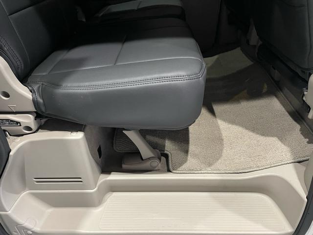 エブリイワゴン ＪＰターボ　ＪＰターボ　２インチアップ　ラプター塗装　　社外フロントバンパー　新品社外テール　新品ブロックタイヤ　シートカバー（21枚目）