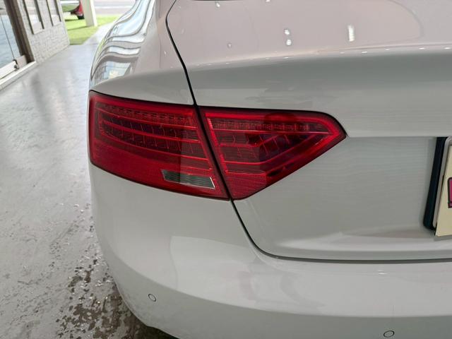 A5スポーツバック 2.0TFSIクワトロ ETC バックカメラ シートヒーター 純正ナビ TV Bluetooth パワーシート オートライト キーレス 20インチホイール(16枚目)