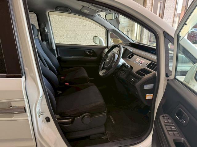 ステップワゴン スパーダＳ　ＨＤＤナビ　スマートスタイルＥＤ　８人乗り　バックカメラ　ＥＴＣ　両側電動スライドドア　３列シート　１６インチホイール　ＶＩＤＥＯＩＮＰＵＴ　スマートキー（28枚目）