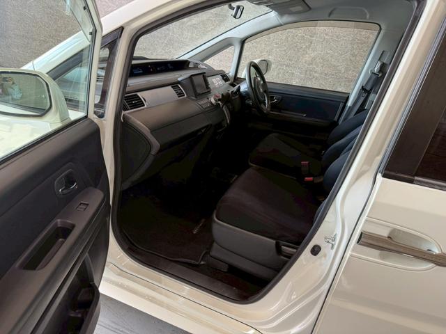 ステップワゴン スパーダＳ　ＨＤＤナビ　スマートスタイルＥＤ　８人乗り　バックカメラ　ＥＴＣ　両側電動スライドドア　３列シート　１６インチホイール　ＶＩＤＥＯＩＮＰＵＴ　スマートキー（32枚目）