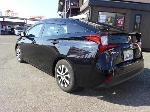 プリウス Ａ　パノラミックビューモニター　ブラインドスポットモニター　ヘッドアップディスプレイ　トヨタセーフティセンス　クルーズコントロール　ＥＴＣ（6枚目）