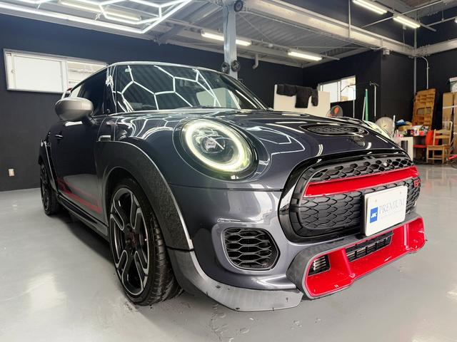 MINI ジョンクーパーワークスGP ユーザー様直接買取り車両 禁煙車 世界限定3000台 日本限定240台 2シーター エンジンチューニング 専用鍛造18AW カーボンアーチ 専用リアスポイラー 純正ナビ ミラー1体ETC ドラレコ(6枚目)