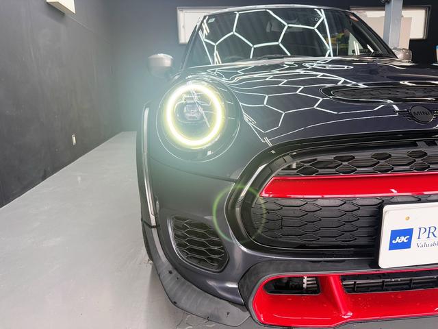 MINI ジョンクーパーワークスGP ユーザー様直接買取り車両 禁煙車 世界限定3000台 日本限定240台 2シーター エンジンチューニング 専用鍛造18AW カーボンアーチ 専用リアスポイラー 純正ナビ ミラー1体ETC ドラレコ(23枚目)
