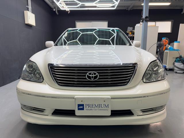 セルシオ ｅＲ仕様　ユーザー様直接買取り車両　サンルーフ　純正Ｆ・Ｒエアロ　ブラックレザー　シートヒーター　パワーシート　純正マルチナビ　バックカメラ　ビルトインＥＴＣ　スマートキー　ＨＩＤヘッドライト　新車保証書（2枚目）