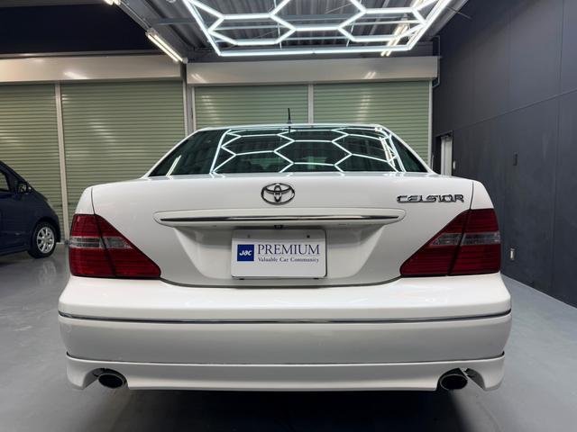 セルシオ ｅＲ仕様　ユーザー様直接買取り車両　サンルーフ　純正Ｆ・Ｒエアロ　ブラックレザー　シートヒーター　パワーシート　純正マルチナビ　バックカメラ　ビルトインＥＴＣ　スマートキー　ＨＩＤヘッドライト　新車保証書（3枚目）