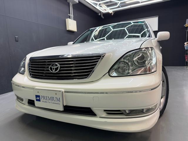 セルシオ ｅＲ仕様　ユーザー様直接買取り車両　サンルーフ　純正Ｆ・Ｒエアロ　ブラックレザー　シートヒーター　パワーシート　純正マルチナビ　バックカメラ　ビルトインＥＴＣ　スマートキー　ＨＩＤヘッドライト　新車保証書（23枚目）