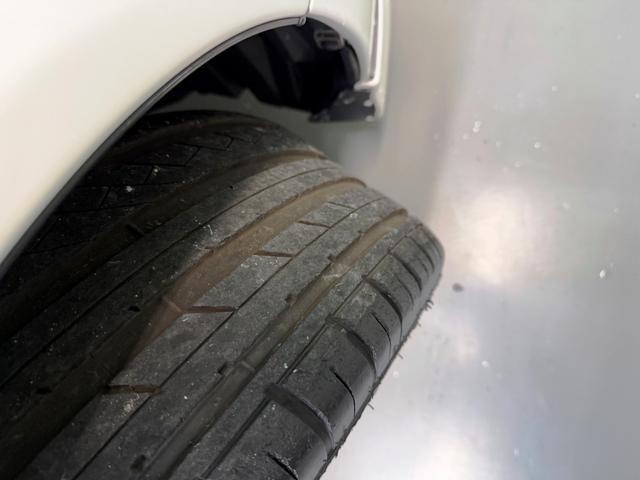 セルシオ ｅＲ仕様　ユーザー様直接買取り車両　サンルーフ　純正Ｆ・Ｒエアロ　ブラックレザー　シートヒーター　パワーシート　純正マルチナビ　バックカメラ　ビルトインＥＴＣ　スマートキー　ＨＩＤヘッドライト　新車保証書（28枚目）