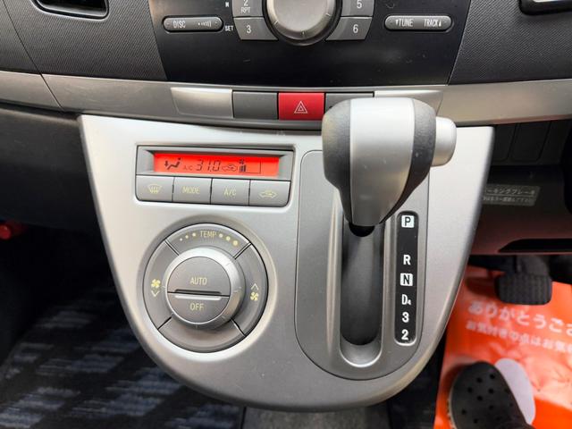 ムーヴ カスタム　Ｘ　ユーザー様直接買取り車両　禁煙車　キーフリーシステム　ＨＩＤヘッドライト　純正１４ＡＷ　新車保証書　取説（11枚目）