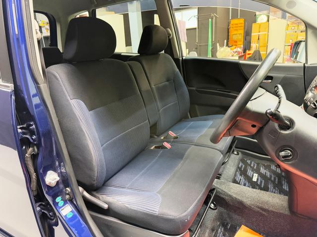 ムーヴ カスタム　Ｘ　ユーザー様直接買取り車両　禁煙車　キーフリーシステム　ＨＩＤヘッドライト　純正１４ＡＷ　新車保証書　取説（13枚目）