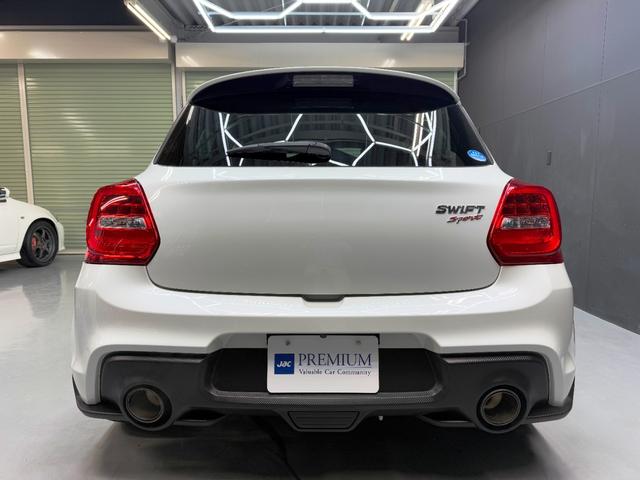 スイフトスポーツ ベースグレード　純正６速ＭＴ　禁煙車　ＢＢＳ１７ＡＷ　テイン車高調　フジツボマフラー　アイライン　ケンウッドディスプレイオーディオ　ブルートゥース　バックカメラ　スマートキー　Ｐスタート（3枚目）