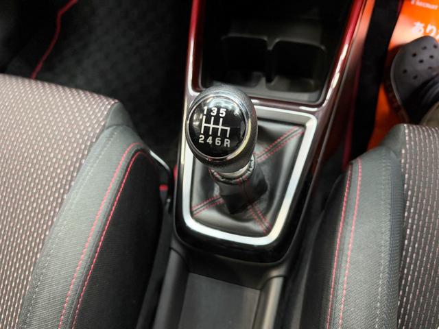 スイフトスポーツ ベースグレード　純正６速ＭＴ　禁煙車　ＢＢＳ１７ＡＷ　テイン車高調　フジツボマフラー　アイライン　ケンウッドディスプレイオーディオ　ブルートゥース　バックカメラ　スマートキー　Ｐスタート（13枚目）