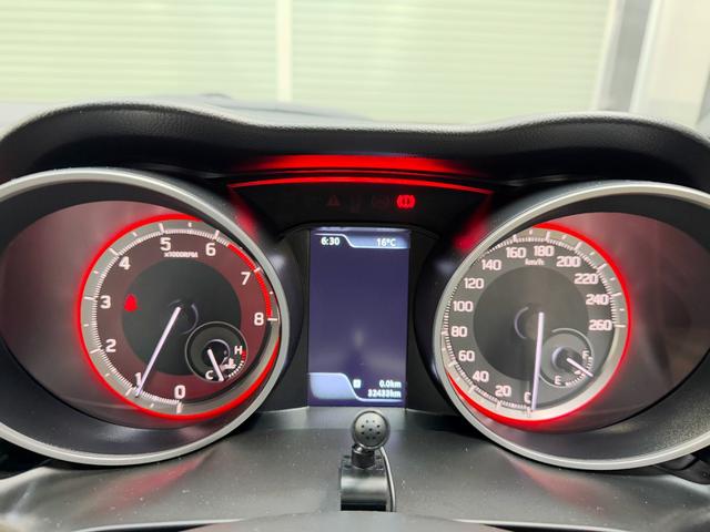 スイフトスポーツ ベースグレード　純正６速ＭＴ　禁煙車　ＢＢＳ１７ＡＷ　テイン車高調　フジツボマフラー　アイライン　ケンウッドディスプレイオーディオ　ブルートゥース　バックカメラ　スマートキー　Ｐスタート（18枚目）