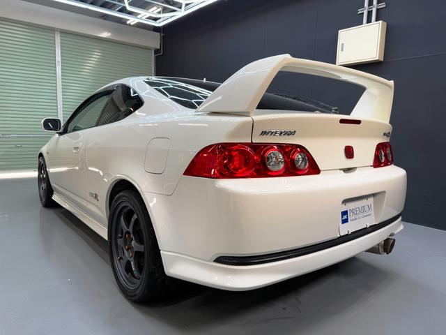 インテグラ タイプR 後期モデル 6速MT 無限サスペンションKIT SSR17インチAW 5次元マフラー J’Sレーシングタワーバー Rスポイラー ブレンボーキャリパー HIDヘッド 赤レカロシート ETC(8枚目)