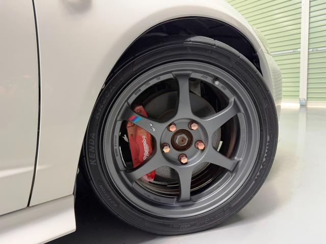 インテグラ タイプR 後期モデル 6速MT 無限サスペンションKIT SSR17インチAW 5次元マフラー J’Sレーシングタワーバー Rスポイラー ブレンボーキャリパー HIDヘッド 赤レカロシート ETC(20枚目)