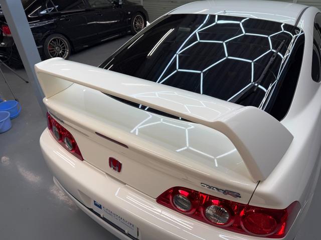 インテグラ タイプR 後期モデル 6速MT 無限サスペンションKIT SSR17インチAW 5次元マフラー J’Sレーシングタワーバー Rスポイラー ブレンボーキャリパー HIDヘッド 赤レカロシート ETC(27枚目)