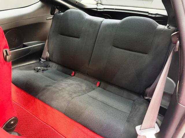 インテグラ タイプR 後期モデル 6速MT 無限サスペンションKIT SSR17インチAW 5次元マフラー J’Sレーシングタワーバー Rスポイラー ブレンボーキャリパー HIDヘッド 赤レカロシート ETC(31枚目)