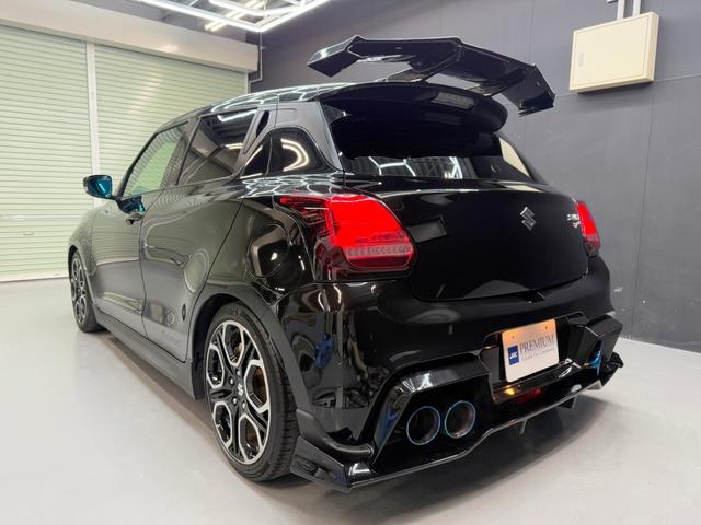 スイフトスポーツ ベースグレード　１オーナー　６速ＭＴ　ＢＬＩＴＺ車高調　ＫＵＨＬマフラー＆ルーフエンドＧＴウイング＆リアハーフスポイラー＆ディフェザー　ヴァレンティＬＥＤテール　アイライン　ディスプレイオーディオ　ＥＴＣ２．０（9枚目）