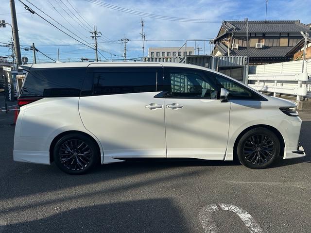 ヴェルファイア Ｚ　プレミア　登録済未使用車　内装ブラウン　１４コネクトナビ　デジタルインナーミラー　１３．２型後席モニター　左右独立ムーンルーフ　ヘッドアップディスプレイ　トヨタチームメイト　置くだけ充電　ＨＤＭＩ　純正１９ＡＷ（6枚目）