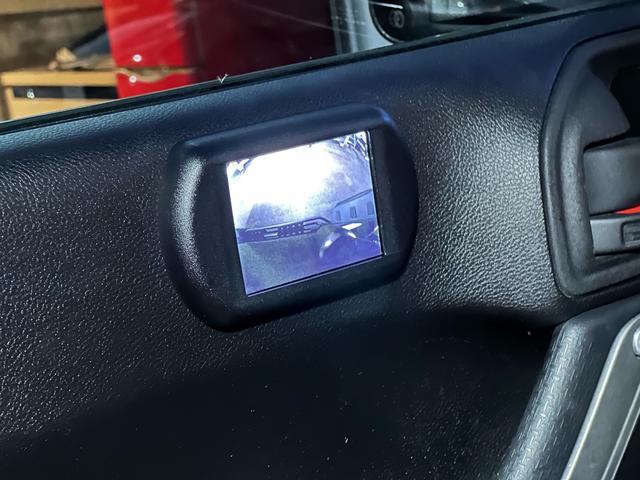 ジープ・ラングラーアンリミテッド スポーツ　ナビ・ＥＴＣ・バックカメラ・フロントカメラ・サイドカメラ・２４グリルフェイス・ＬＥＤヘッドライト・３５インチＴＡ・１７インチＡＷ・前後スチールバンパー・ルーフラック・ヒンジステップ・オーバーフェンダー（22枚目）