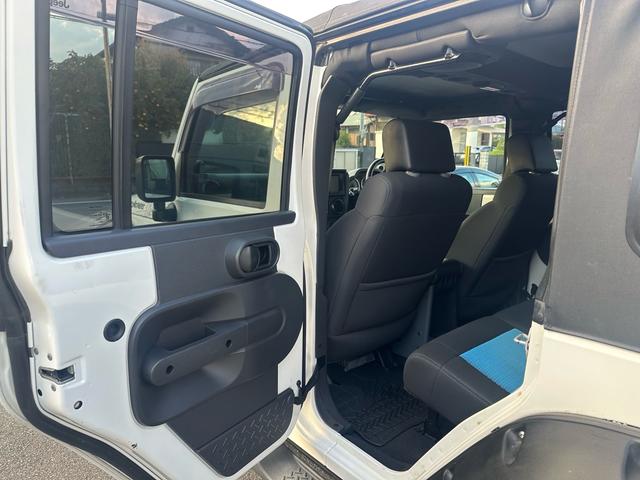 CHRYSLER JEEP JEEP WRANGLER UNLIMITED ISLANDER