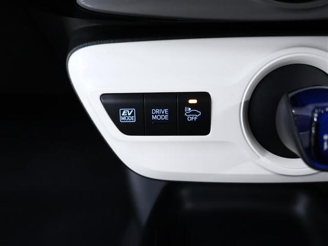 プリウス Ｓツーリングセレクション　フルセグ　９インチメモリーナビ　ＤＶＤ再生　バックカメラ　ＥＴＣ　ＬＥＤヘッドランプ　ワンオーナー　シートヒーター　スマートキー（14枚目）