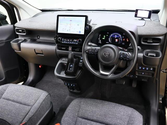 シエンタ ハイブリッドＺ　フルセグ　メモリーナビ　バックカメラ　衝突被害軽減システム　ＥＴＣ　ドラレコ　両側電動スライド　ＬＥＤヘッドランプ　ウオークスルー　乗車定員７人　３列シート　ワンオーナー　ハンドルヒーター　ＰＫＳＢ（5枚目）