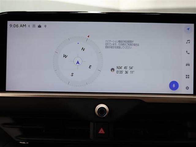 クラウンクロスオーバー Ｇアドバンスド　革シート　４ＷＤ　フルセグ　コネクティッドナビ対応　バックカメラ　衝突被害軽減システム　ＰＫＳＢ　ＥＴＣ　ドラレコ　ＬＥＤヘッドランプ　ワンオーナー　パノラミックビューモニター　給電機能１５００Ｗ（10枚目）