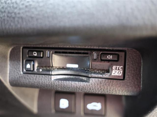 クラウンクロスオーバー Ｇアドバンスド　革シート　４ＷＤ　フルセグ　コネクティッドナビ対応　バックカメラ　衝突被害軽減システム　ＰＫＳＢ　ＥＴＣ　ドラレコ　ＬＥＤヘッドランプ　ワンオーナー　パノラミックビューモニター　給電機能１５００Ｗ（12枚目）