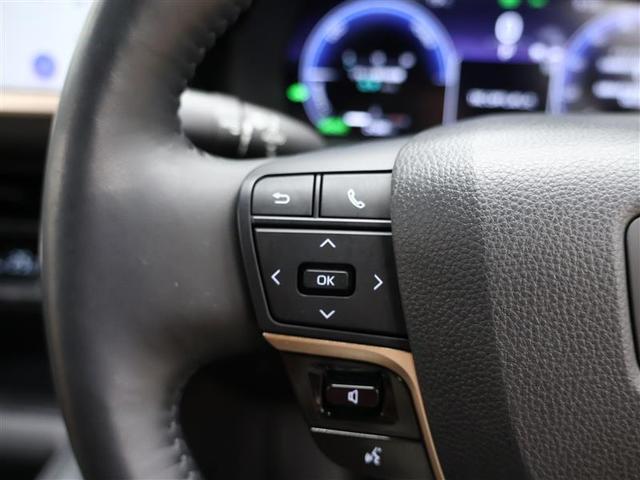 クラウンクロスオーバー Ｇアドバンスド　革シート　４ＷＤ　フルセグ　コネクティッドナビ対応　バックカメラ　衝突被害軽減システム　ＰＫＳＢ　ＥＴＣ　ドラレコ　ＬＥＤヘッドランプ　ワンオーナー　パノラミックビューモニター　給電機能１５００Ｗ（16枚目）