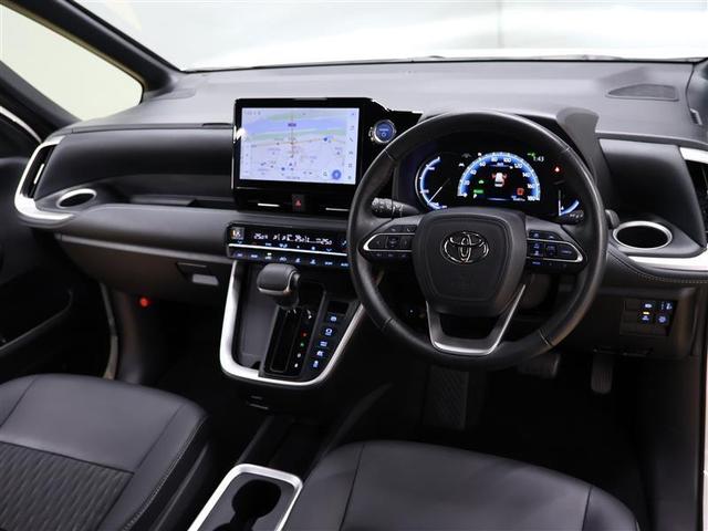 ノア ハイブリッドＳ－Ｚ　フルセグ　メモリーナビ　ＤＶＤ再生　バックカメラ　衝突被害軽減システム　ＥＴＣ　両側電動スライド　ＬＥＤヘッドランプ　乗車定員７人　３列シート　ワンオーナー　ＰＫＳＢ　シートヒーター（5枚目）