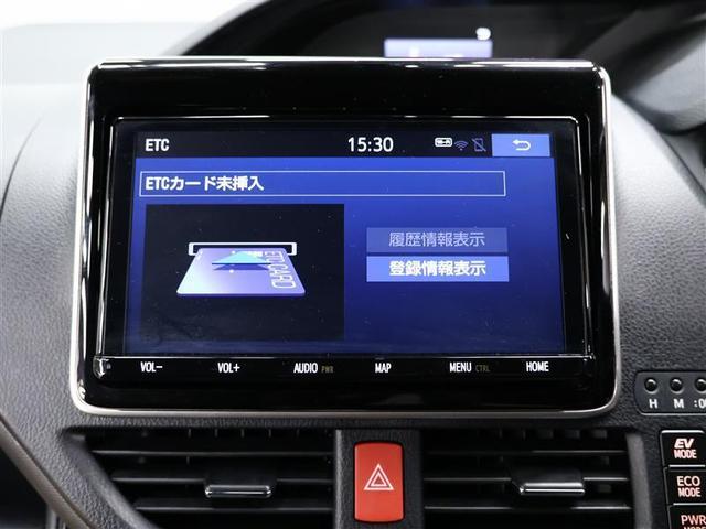 ノア ハイブリッドＳｉ　ダブルバイビーＩＩＩ　フルセグ　メモリーナビ　ＤＶＤ再生　バックカメラ　衝突被害軽減システム　ＥＴＣ　両側電動スライド　ＬＥＤヘッドランプ　乗車定員７人　３列シート　ワンオーナー　クリアランスソナー（10枚目）