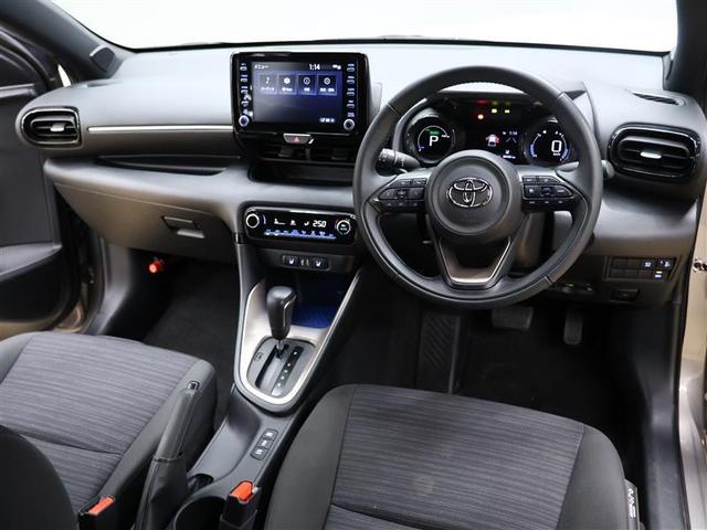 ヤリス ハイブリッドＺ　バックカメラ　衝突被害軽減システム　ＥＴＣ　ＬＥＤヘッドランプ　ワンオーナー　ＢＳＭ　ＰＫＳＢ　クリアランスソナー　オートマチックハイビーム　シートヒーター（5枚目）