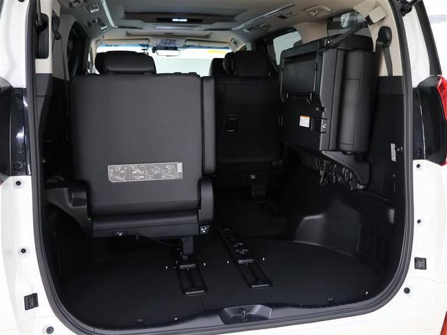 アルファードハイブリッド ＳＲ　Ｃパッケージ　サンルーフ　４ＷＤ　フルセグ　メモリーナビ　ＤＶＤ再生　後席モニター　バックカメラ　衝突被害軽減システム　ＥＴＣ　両側電動スライド　ＬＥＤヘッドランプ　乗車定員７人　３列シート　ワンオーナー（29枚目）