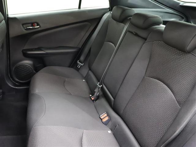 プリウス ＳセーフティプラスＩＩ　フルセグ　メモリーナビ　ＤＶＤ再生　バックカメラ　衝突被害軽減システム　ＥＴＣ　ＬＥＤヘッドランプ　ワンオーナー（24枚目）