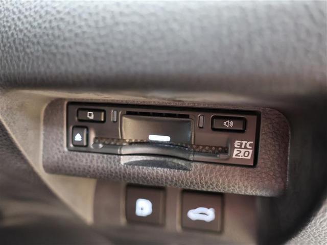 クラウンクロスオーバー ＲＳアドバンスド　革シート　４ＷＤ　フルセグ　メモリーナビ　バックカメラ　衝突被害軽減システム　ＥＴＣ　ドラレコ　ＬＥＤヘッドランプ　ワンオーナー　フルエアロ　デジタルインナーミラー（13枚目）