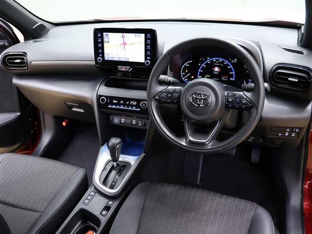 ヤリスクロス ハイブリッドＺ　メモリーナビ　バックカメラ　衝突被害軽減システム　ＥＴＣ　ドラレコ　ＬＥＤヘッドランプ　ワンオーナー　電動パーキングブレーキ　ハンドルヒーター　ＰＫＳＢ（6枚目）