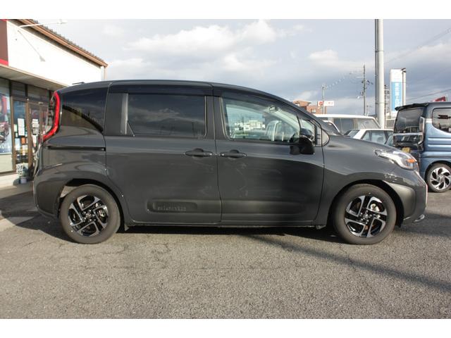 シエンタ ハイブリッドZ コンフォートパッケージ シートヒーター ステアリングヒーター パノラミックビューモニター ディスプレイオーディオPlus 地デジ(5枚目)