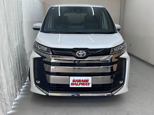 ノア ハイブリッドS-Z ディスプレイオーディオPlus 快適利便パッケージHigh トヨタセーフティセンス ユニバーサルステップ LEDヘッドライト トヨタチームメイト パノラミックビューモニター デジタルインナーミラー(2枚目)