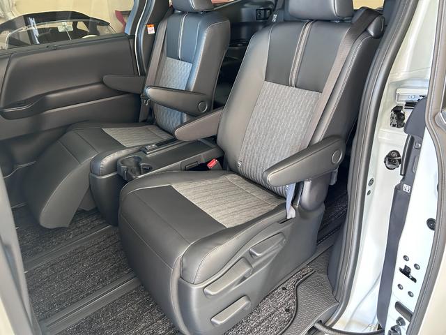 ノア ハイブリッドS-Z ディスプレイオーディオPlus 快適利便パッケージHigh トヨタセーフティセンス ユニバーサルステップ LEDヘッドライト トヨタチームメイト パノラミックビューモニター デジタルインナーミラー(32枚目)