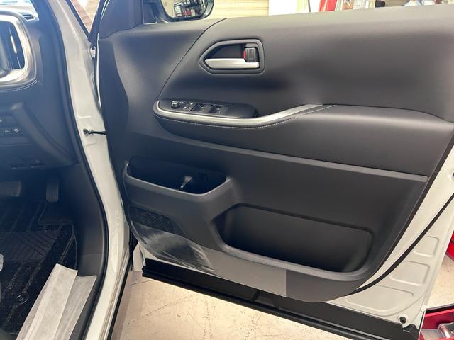 ノア ハイブリッドS-Z ディスプレイオーディオPlus 快適利便パッケージHigh トヨタセーフティセンス ユニバーサルステップ LEDヘッドライト トヨタチームメイト パノラミックビューモニター デジタルインナーミラー(39枚目)