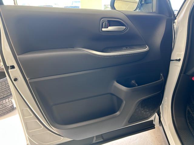 ノア ハイブリッドS-Z ディスプレイオーディオPlus 快適利便パッケージHigh トヨタセーフティセンス ユニバーサルステップ LEDヘッドライト トヨタチームメイト パノラミックビューモニター デジタルインナーミラー(40枚目)